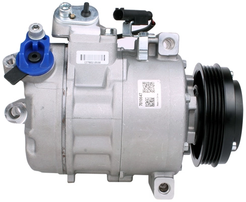 7010647