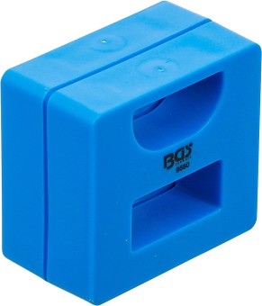 9560