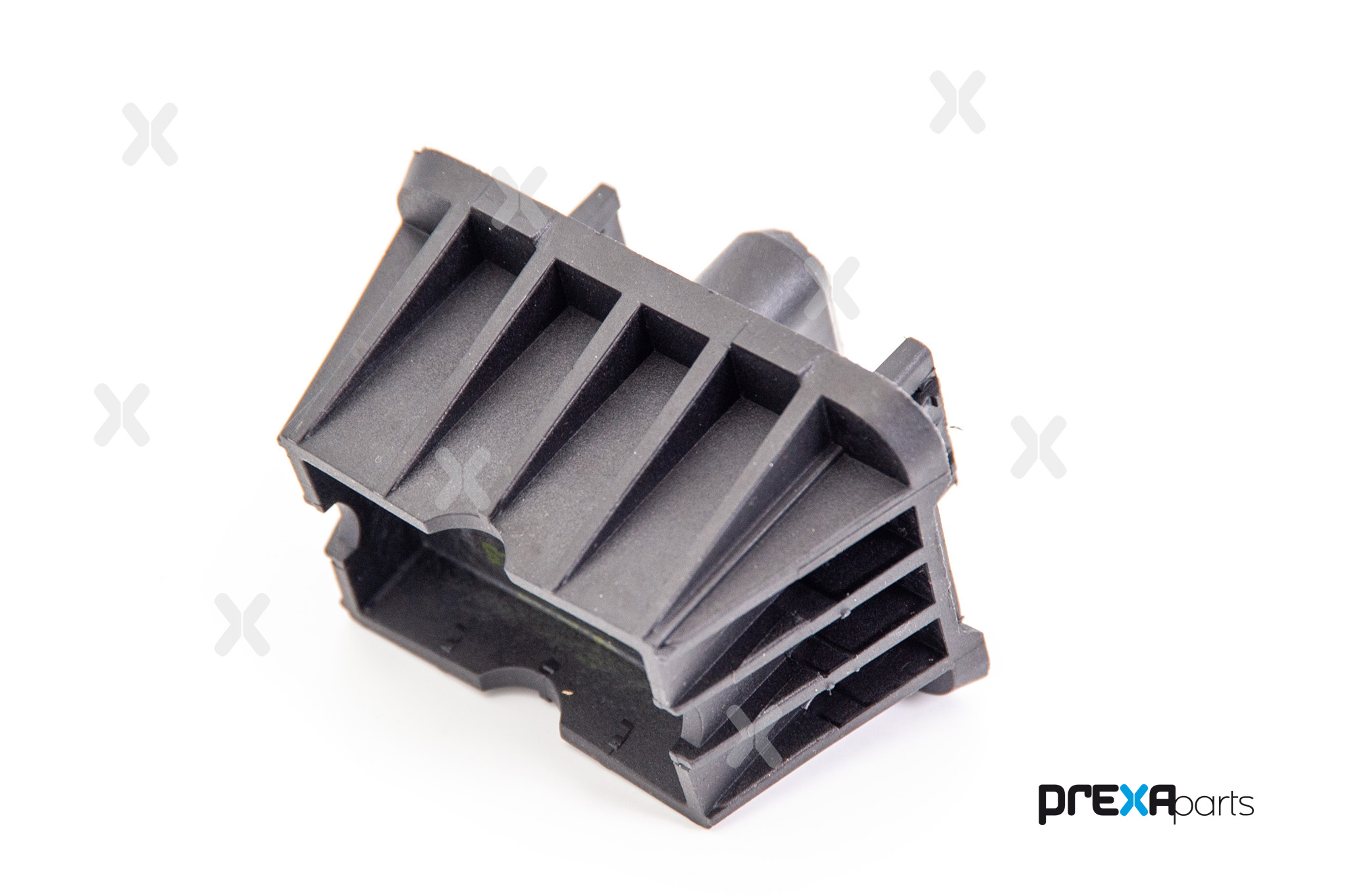 P228023