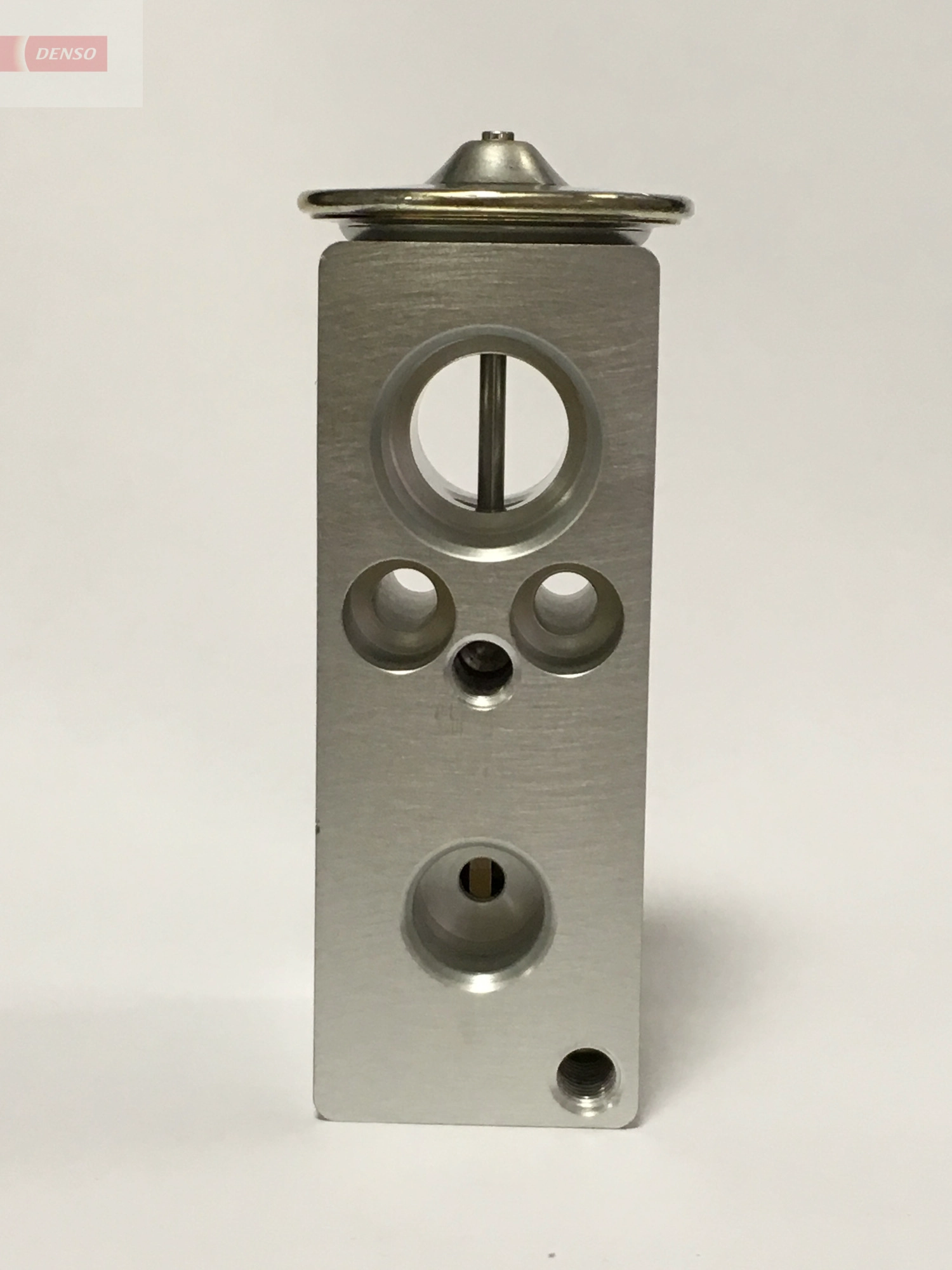 DVE21004